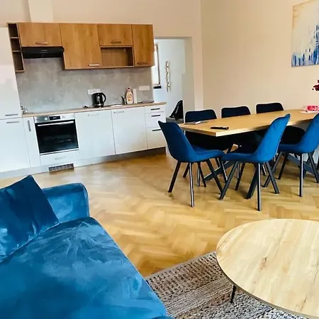 č.5 V Bankovním Domě Appartamento *