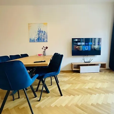 č.5 V Bankovním Domě Appartamento *