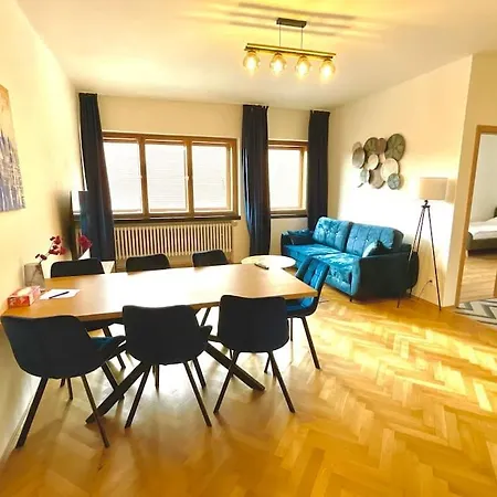 C.5 V Bankovnim Dome Lejlighed