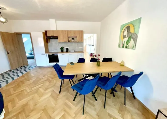 Apartment C.5 V Bankovnim Dome *