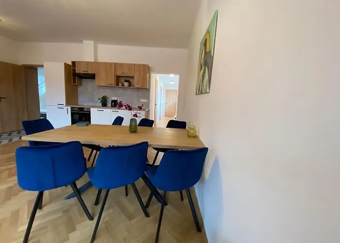 C.5 V Bankovnim Dome *